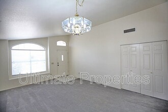 5420 W Oraibi Dr in Glendale, AZ - Building Photo - Building Photo