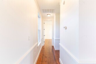 3831 Meadow View Ln in Fayetteville, TX - Foto de edificio - Building Photo