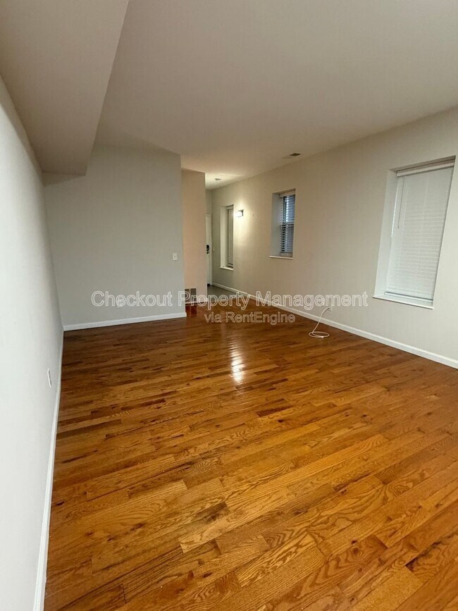 5531 Pershing Ave in St. Louis, MO - Building Photo - Building Photo