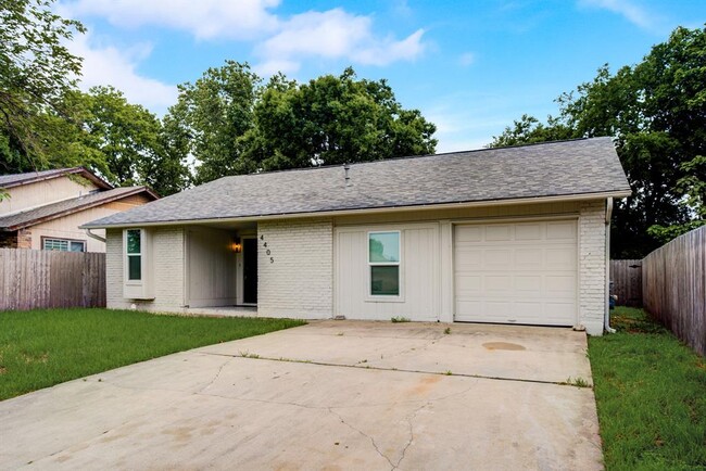 property at 4405 Button Bend Cir