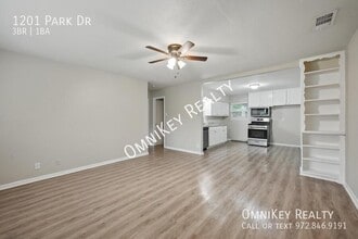 1201 Park Dr in Denison, TX - Building Photo - Building Photo