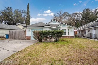 1329 Cove Landing Dr in Jacksonville, FL - Building Photo - Building Photo