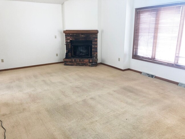 209 Greenwood Dr in Rothschild, WI - Building Photo - Building Photo