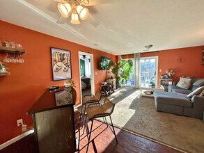 8831 Eagleview Dr, Unit Apt 7 in Beckett Ridge, OH - Building Photo - Building Photo