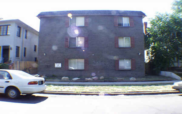 La Hoya Apartments in Denver, CO - Foto de edificio - Building Photo