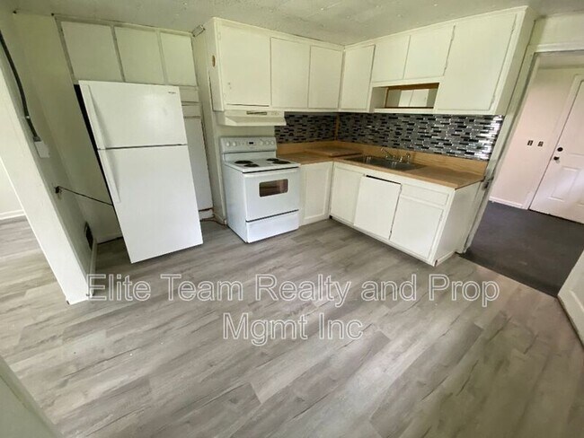 10646 Cyclone Dr in Lancaster, SC - Building Photo - Building Photo