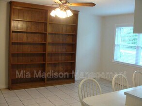 112 Jacquelyn Dr in Savannah, GA - Building Photo - Building Photo