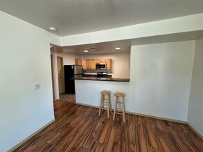208 E Davenport St in Iowa City, IA - Building Photo - Building Photo