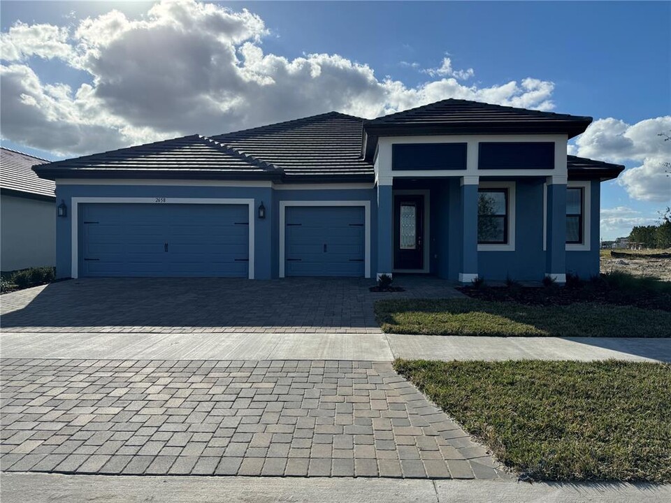 2658 Wise River Ln in Zephyrhills, FL - Building Photo