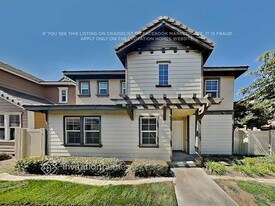 1890 Lobo in Riverside, CA - Building Photo