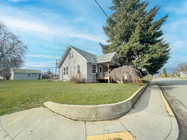 104 N 6th St in Cheney, WA - Building Photo - Building Photo