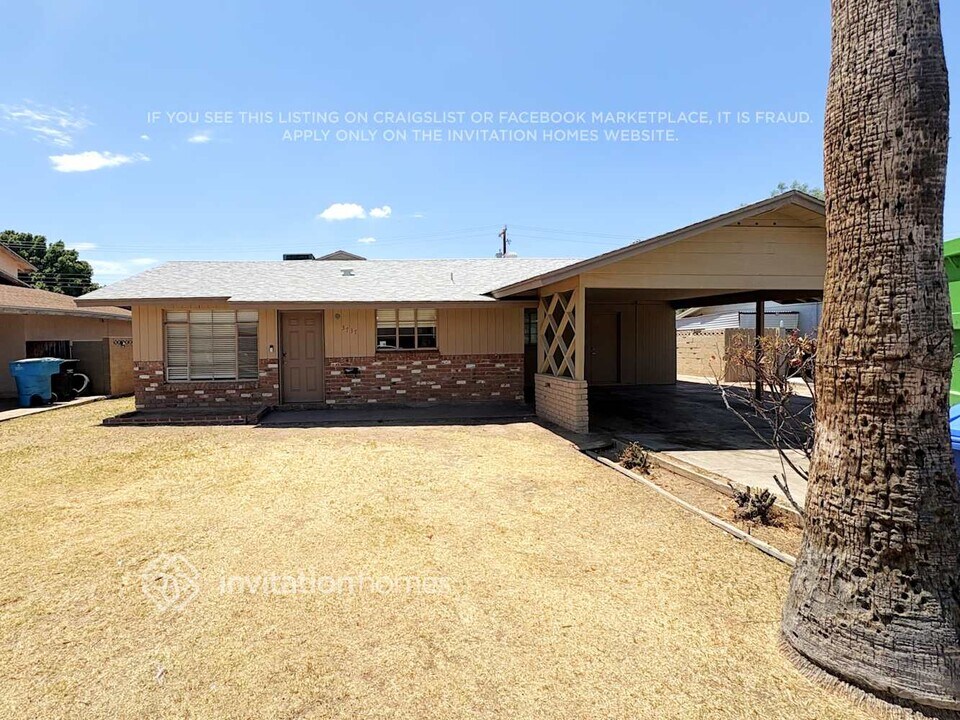 3737 W Lawrence Rd in Phoenix, AZ - Building Photo
