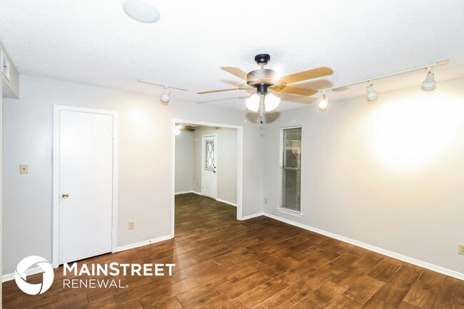 2145 Bobolink Trail in Memphis, TN - Building Photo - Building Photo