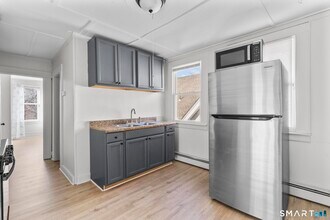 66 Atwater St in New Haven, CT - Building Photo - Building Photo