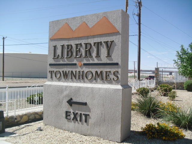 10051 Railroad Dr in El Paso, TX - Building Photo - Building Photo