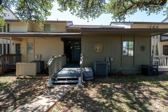 269 Venture Blvd S in Point Venture, TX - Building Photo - Building Photo