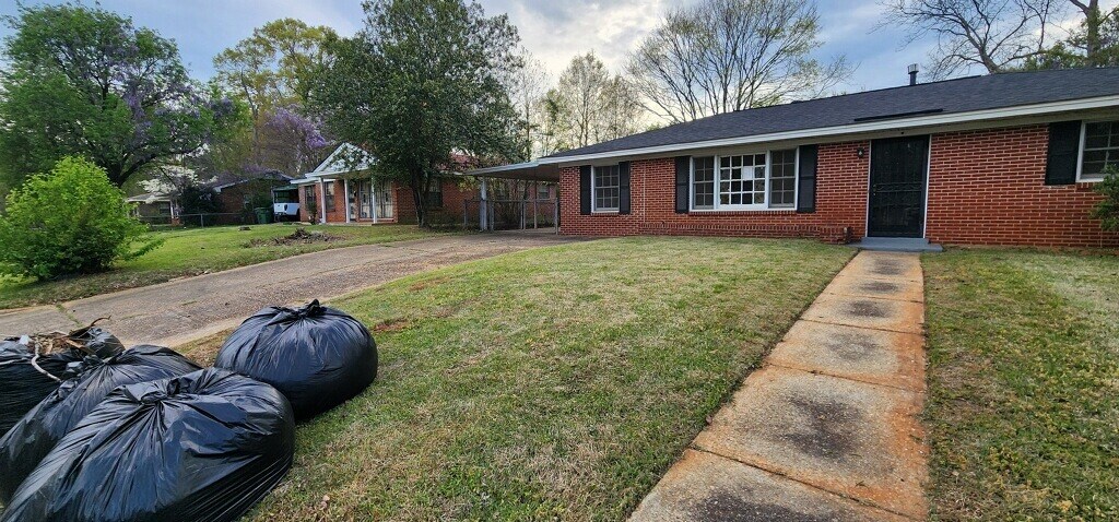 3069 Barksdale St in Montgomery, AL - Building Photo