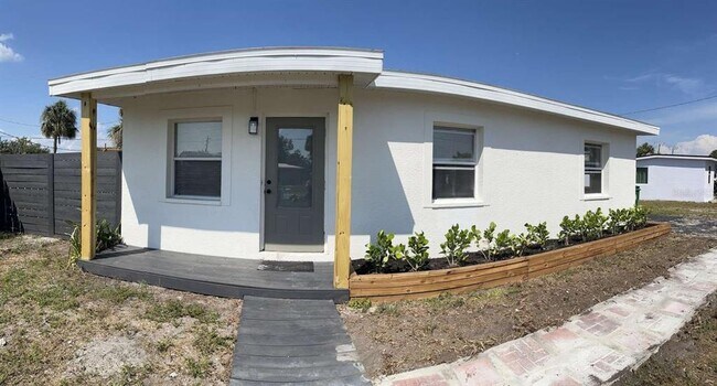 property at 203 Martin Dr NE