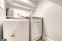 860 W 33rd St photo'