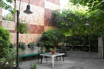 Peter Paulson Apartments in Portland, OR - Foto de edificio - Building Photo