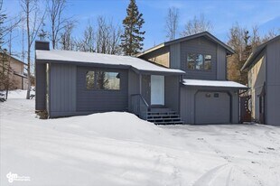 3200 N Snow Goose Dr in Wasilla, AK - Building Photo