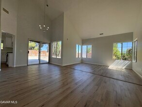 37557 42nd St E in Palmdale, CA - Building Photo - Building Photo