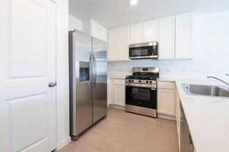 25296 Leather Leaf Ct in Montgomery, TX - Building Photo - Building Photo