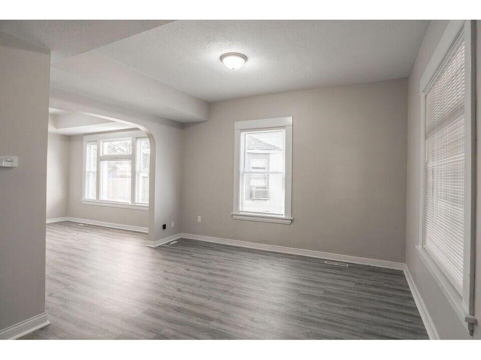 1606 Concordia Ave in St. Paul, MN - Building Photo