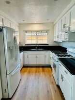 4121 Hathaway Ave in Long Beach, CA - Building Photo