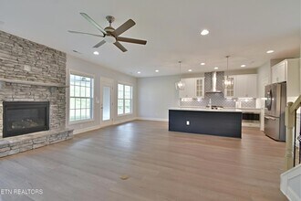 9634 Snowy Clf Ln in Knoxville, TN - Building Photo - Building Photo