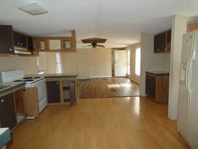 110 Park in Tye, TX - Building Photo - Building Photo