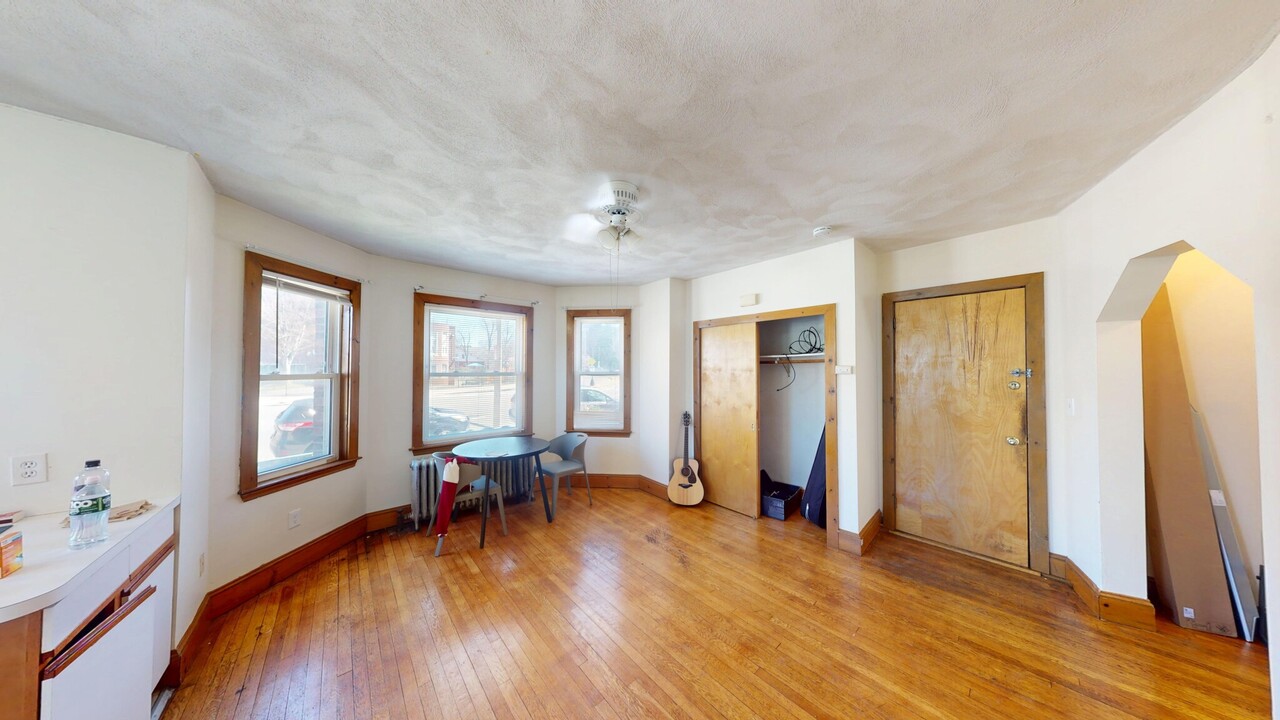 221 Chestnut Hill Ave, Unit 9999 in Boston, MA - Building Photo
