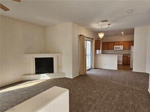 6704 Indian Chief Dr in Las Vegas, NV - Building Photo - Building Photo