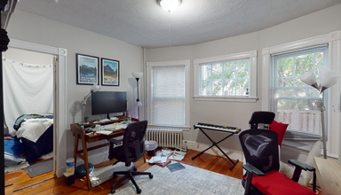 7 Eustis St, Unit 1R in Cambridge, MA - Foto de edificio - Building Photo