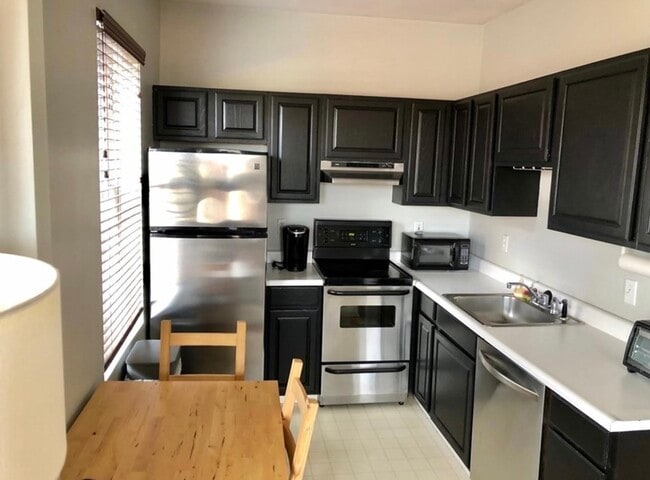 262 Medford St, Unit 6