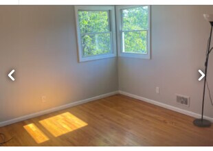 355 Winchester Ave in Staten Island, NY - Building Photo - Building Photo