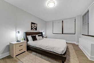 5450 Wissahickon Ave in Philadelphia, PA - Building Photo - Building Photo
