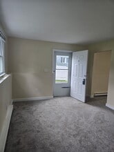 3 Quien St in Danbury, CT - Building Photo - Building Photo
