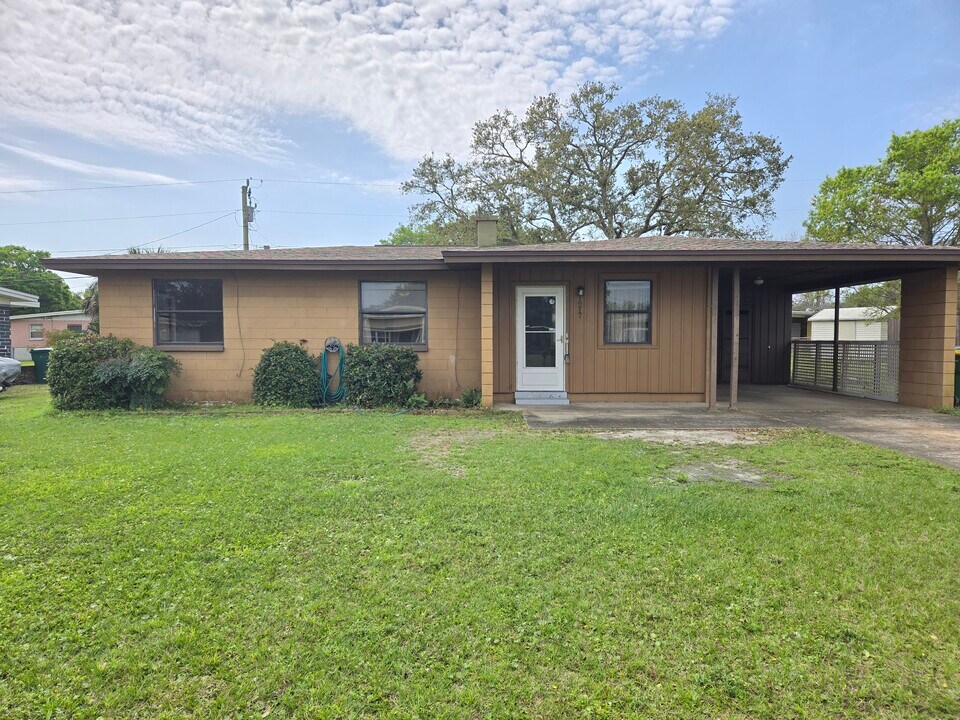 1217 Duke Way in Cocoa, FL - Building Photo