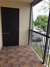 4421 W McNab Rd in Pompano Beach, FL - Building Photo - Building Photo