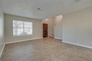 1029 Beechwood Dr in Denton, TX - Building Photo