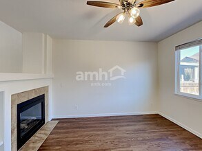 9656 Nucla St in Commerce City, CO - Foto de edificio - Building Photo