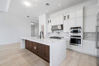 13393 Artisan Cir in Palm Beach Gardens, FL - Building Photo - Building Photo