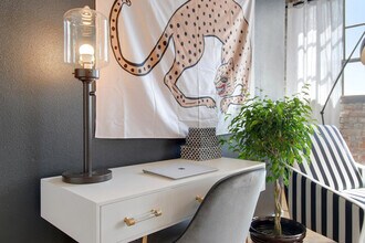 527 St Joseph St in New Orleans, LA - Building Photo - Building Photo