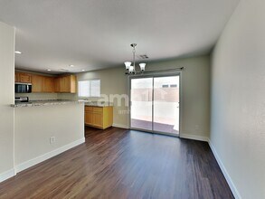 8624 Dodds Canyon St in Las Vegas, NV - Building Photo - Building Photo