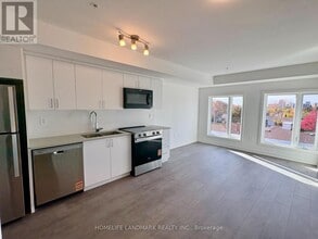 1670 Victoria Park Ave in Toronto, ON - Building Photo - Building Photo