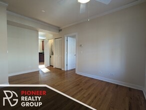 3240 N Clifton Ave, Unit 3246-W3 in Chicago, IL - Building Photo - Building Photo