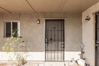 2826 E Marconi Ave in Phoenix, AZ - Building Photo - Building Photo
