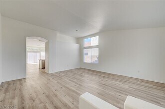 3329 Ascona Ct in Las Vegas, NV - Building Photo - Building Photo
