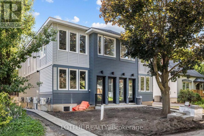 property at 516 Tweedsmuir Ave